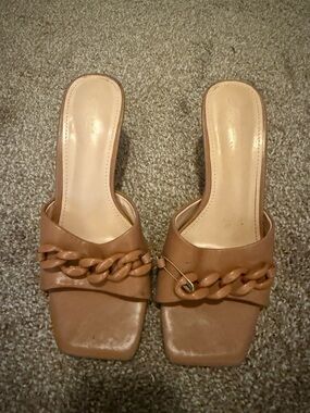 Women's brown kitten Heeled Sandals with Chain Accent
